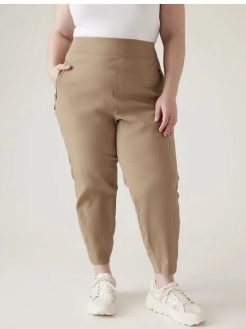 ATHLETA Trekkie North Jogger Women’s Size 22 Camel Tan Hiking Cargo Pants